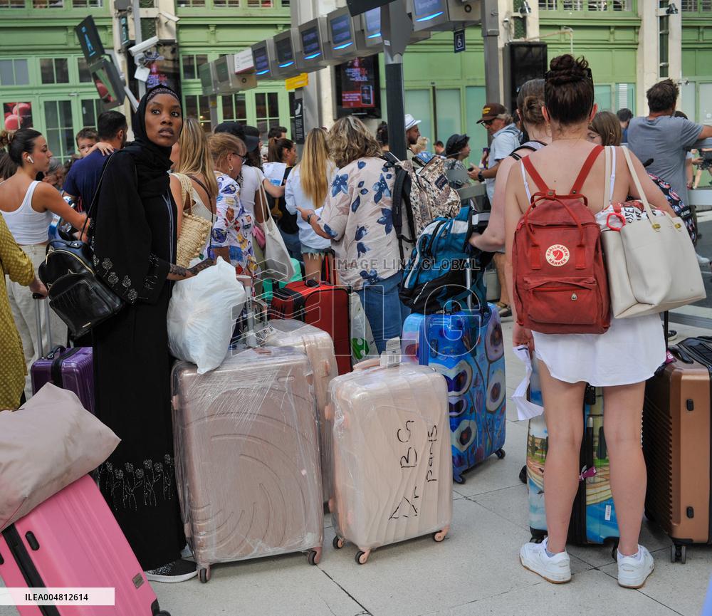 Illustration - Train