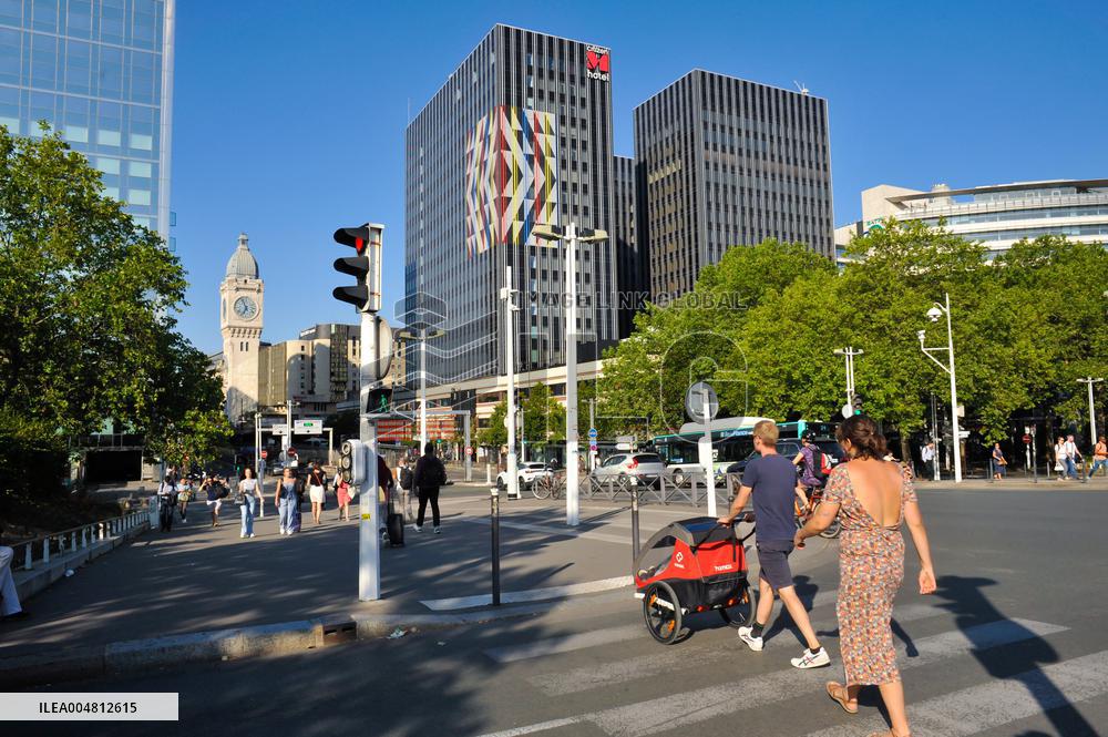 Illustration - Train