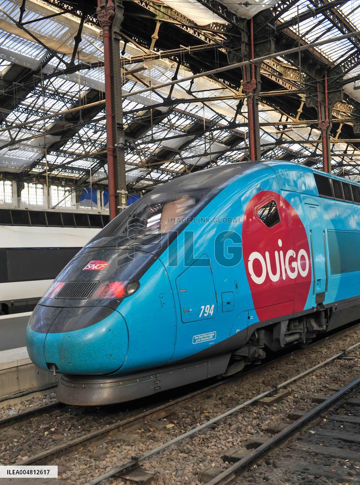 Illustration - Train