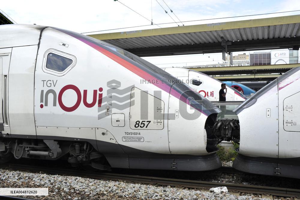 Illustration - Train