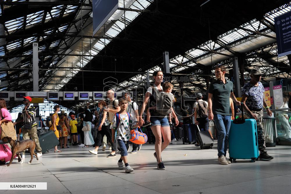 Illustration - Train