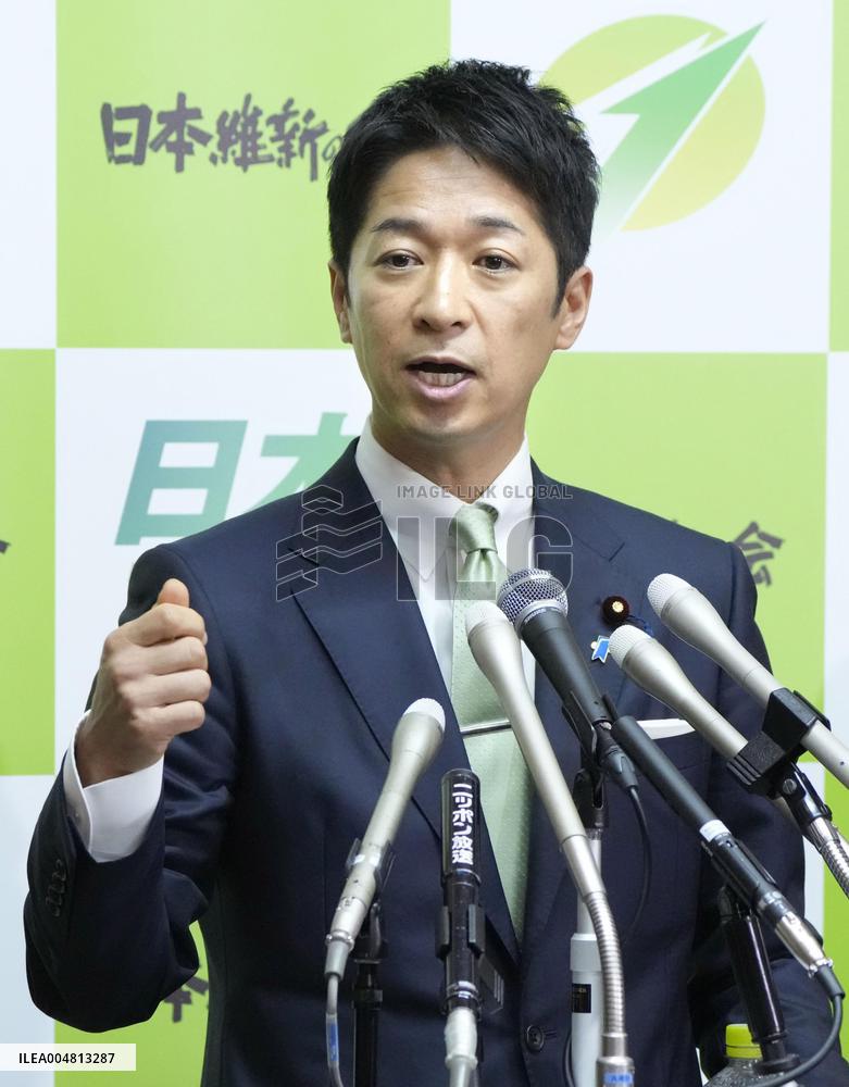 Japan's LDP, opposition JIP hold policy talks