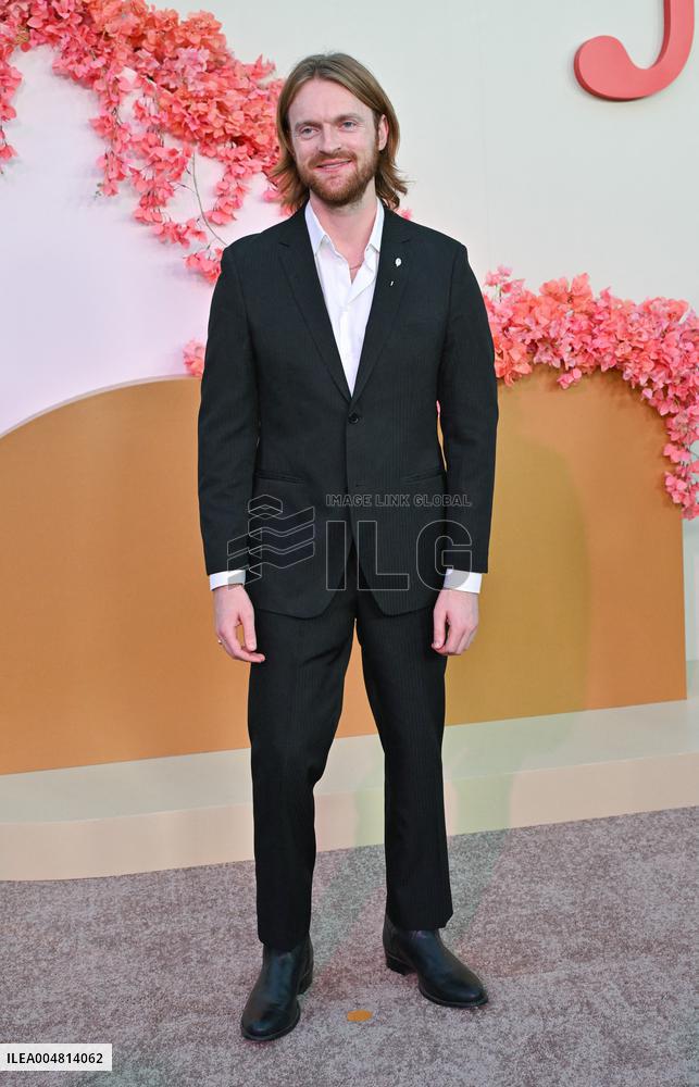 Netflix’s ‘Nobody Wants This’ season 2 Premiere