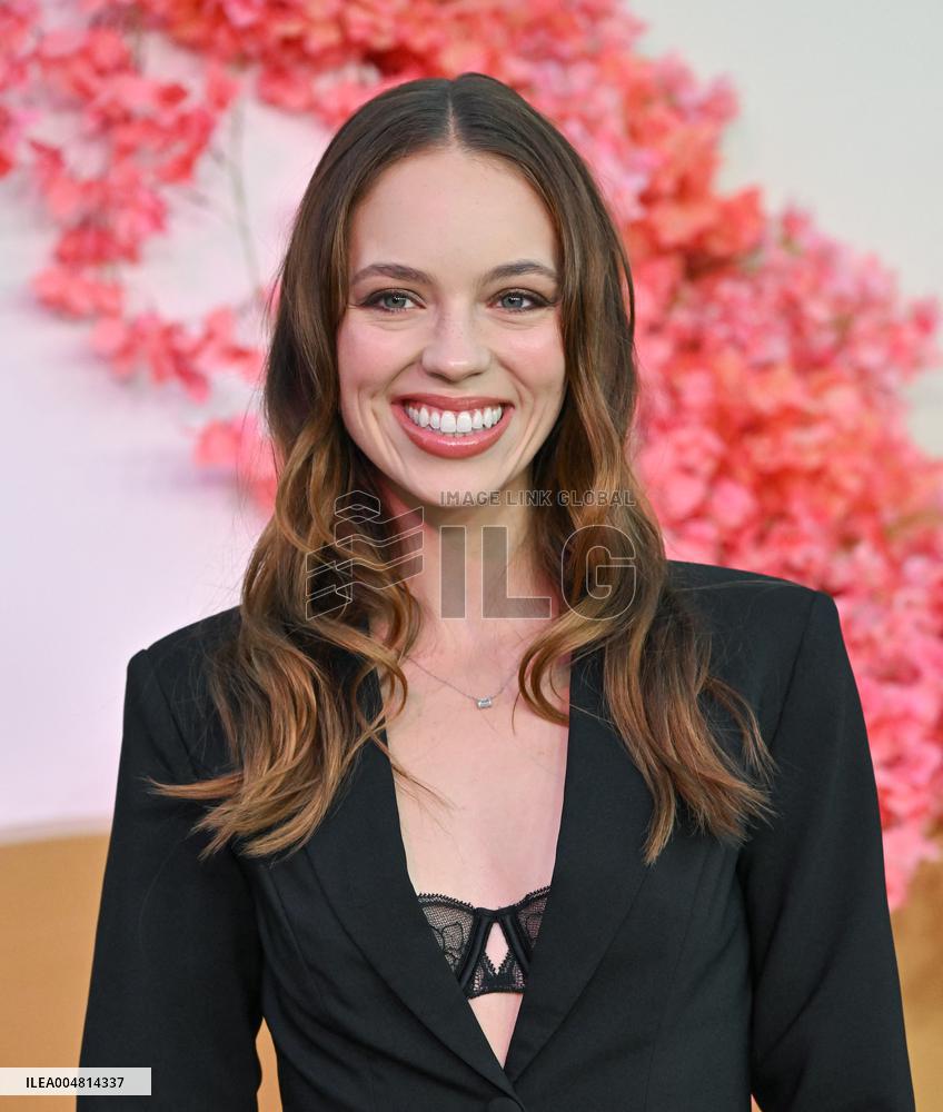 Netflix’s ‘Nobody Wants This’ season 2 Premiere