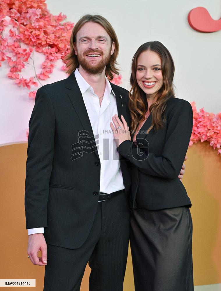 Netflix’s ‘Nobody Wants This’ season 2 Premiere