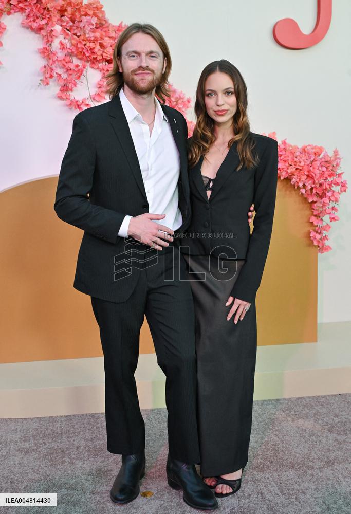 Netflix’s ‘Nobody Wants This’ season 2 Premiere