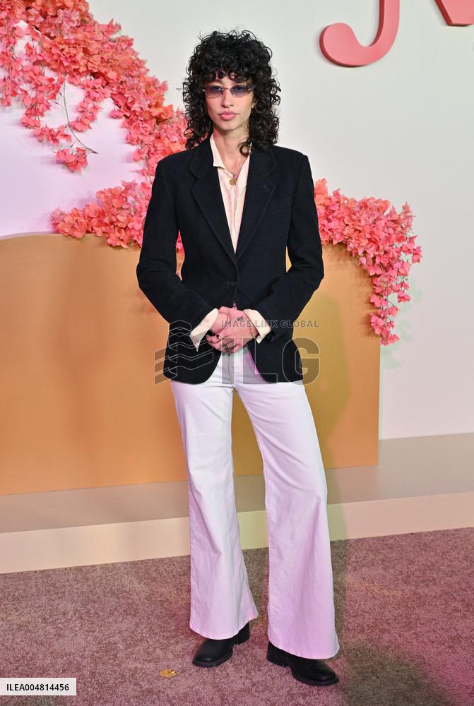 Netflix’s ‘Nobody Wants This’ season 2 Premiere