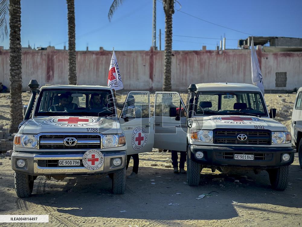 Gaza Receives Prisoner Bodies