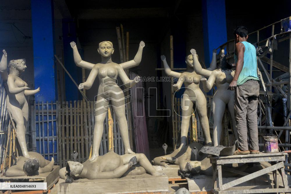 Indian City Prepares Diwali