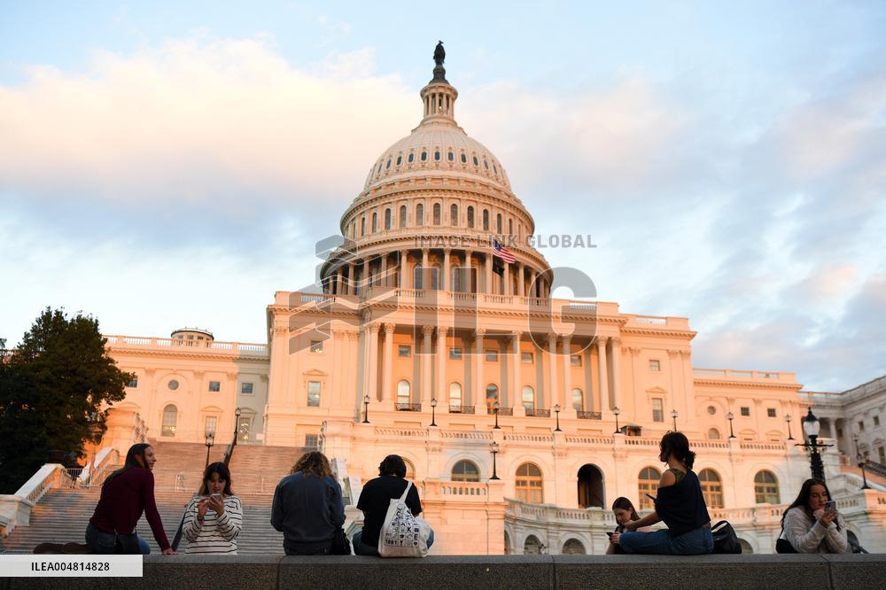 Washington Monuments Illustrations - USA