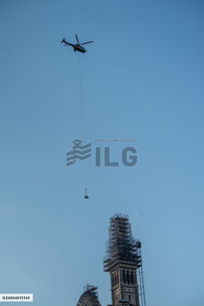 Golden Crown Reinstalled On Virgin Statue - Marseille