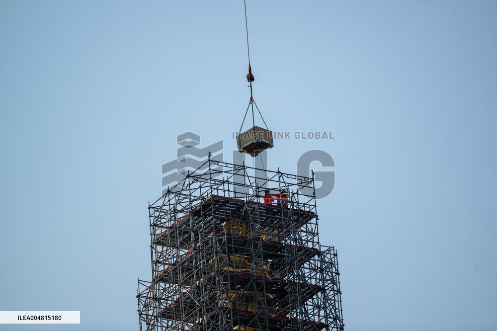Golden Crown Reinstalled On Virgin Statue - Marseille