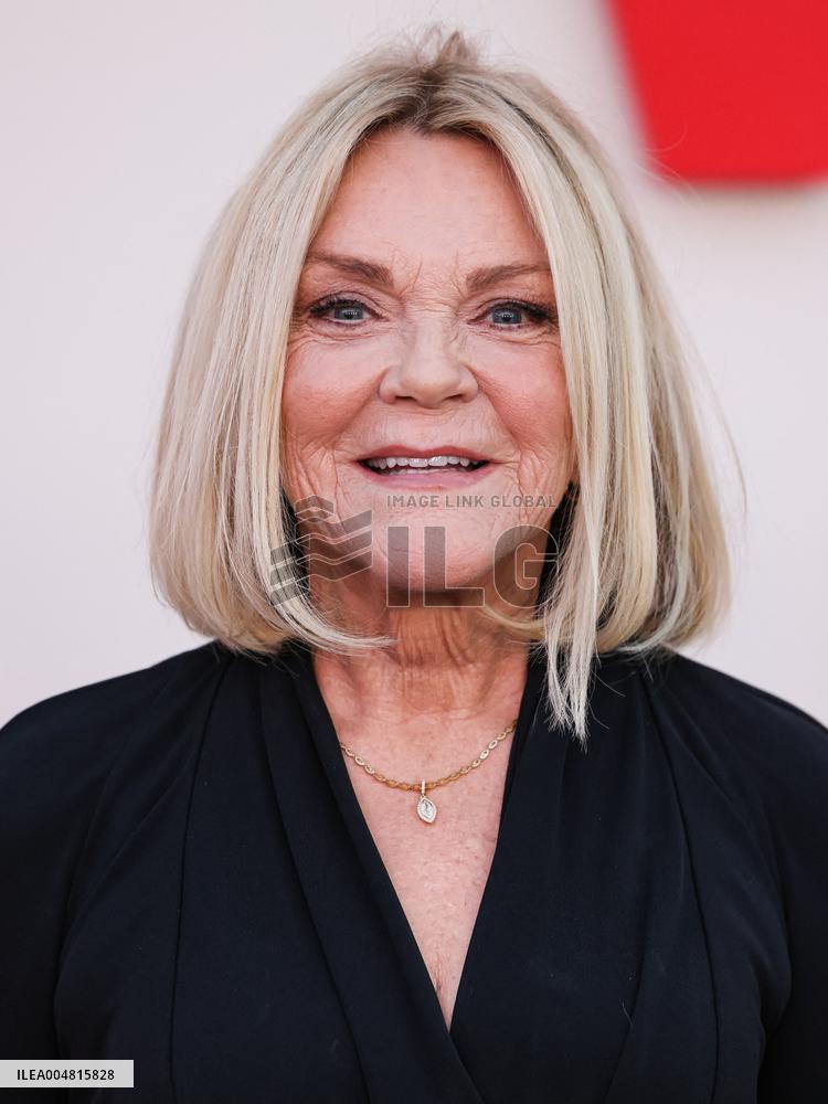 Nobody Wants This Season 2 Premiere - LA