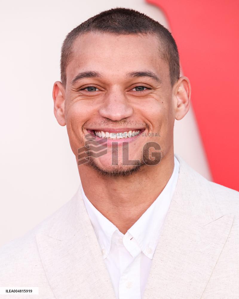 Nobody Wants This Season 2 Premiere - LA