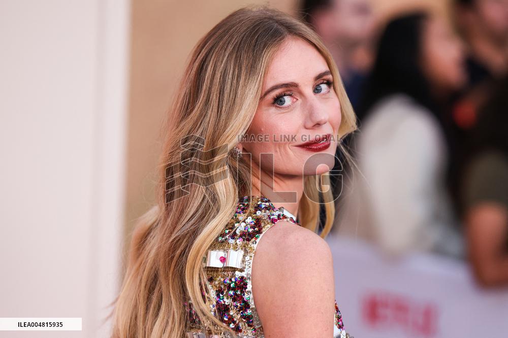 Nobody Wants This Season 2 Premiere - LA