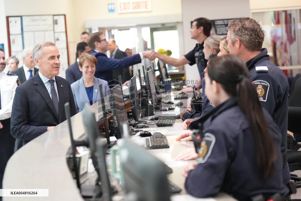 PM Mark Carney At Rainbow Bridge Border Crossing - Niagara Falls