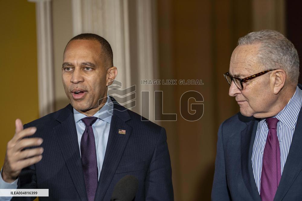 Schumer and Jeffries Press Conference on the Government Shutdown