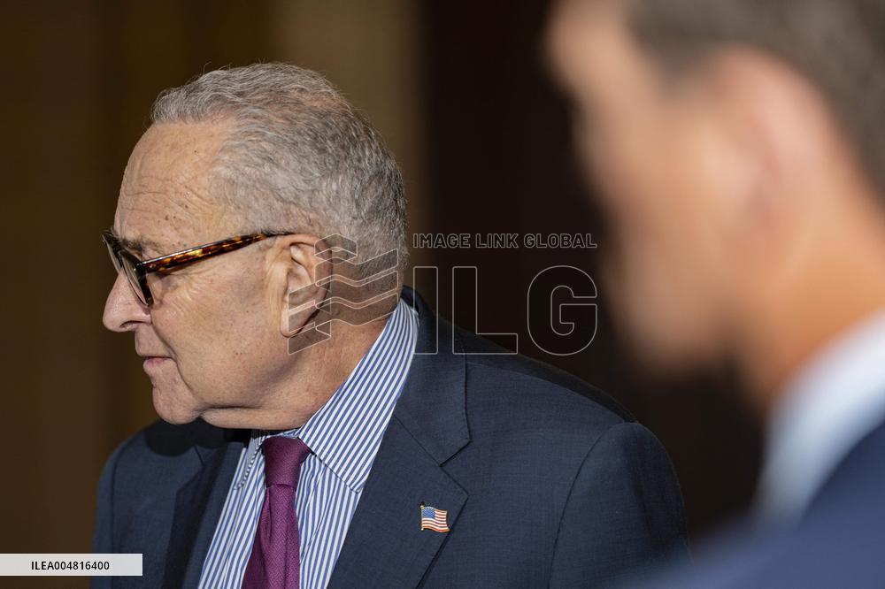 Schumer and Jeffries Press Conference on the Government Shutdown