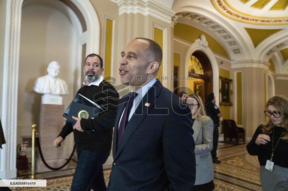 Schumer and Jeffries Press Conference on the Government Shutdown