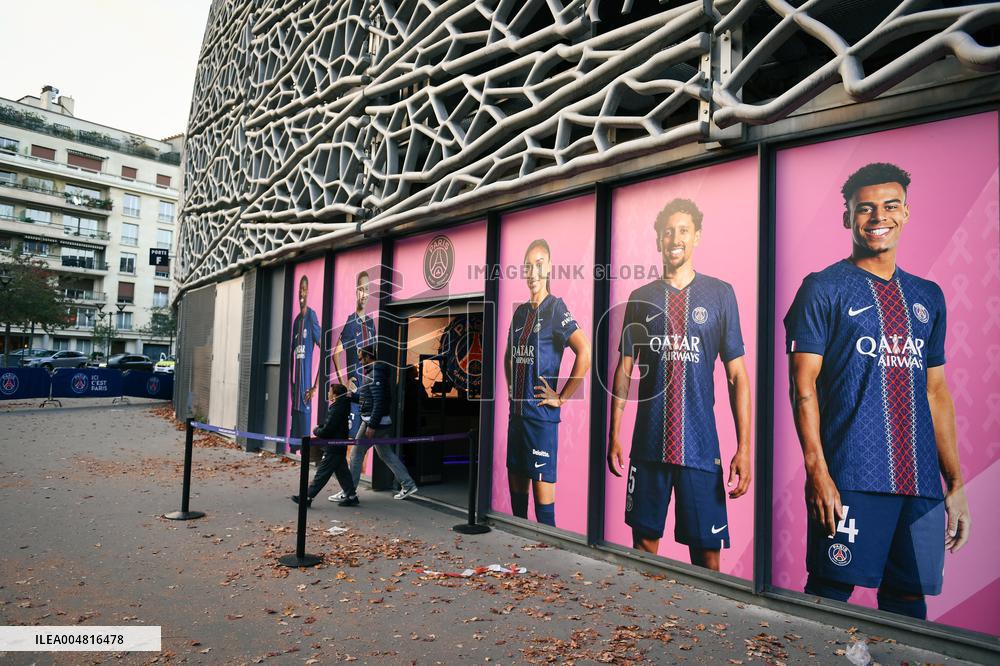 October rose at PSG - FA