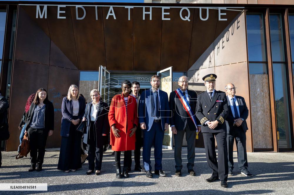 Vincent Jeanbrun visits sensitive HLM neighborhoods - Around Melun AJ