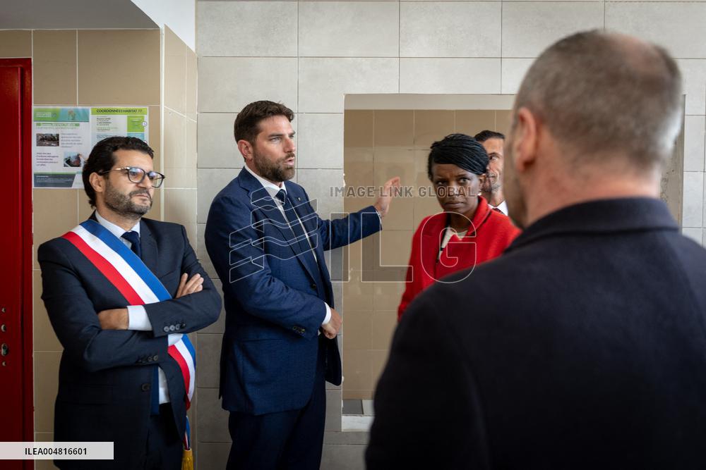 Vincent Jeanbrun visits sensitive HLM neighborhoods - Around Melun AJ