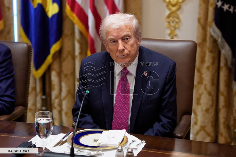 DC: President Trump Greets Ukraianian President Volodymyr Zelenskyy