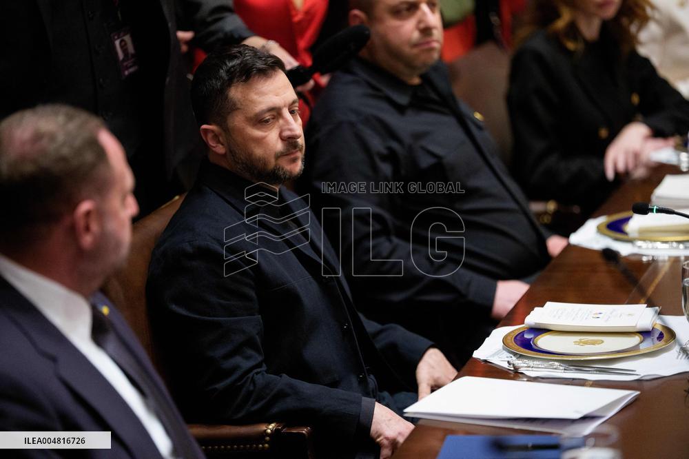 DC: President Trump hosts Bilateral Lunch with the President of Ukraine