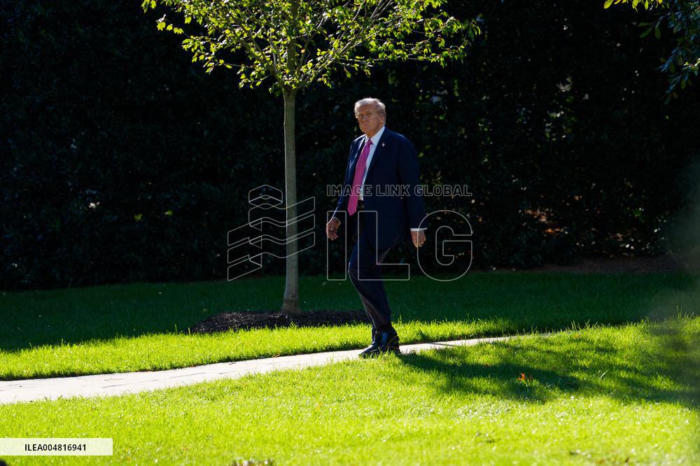 DC: President Trump Departs White House for Florida