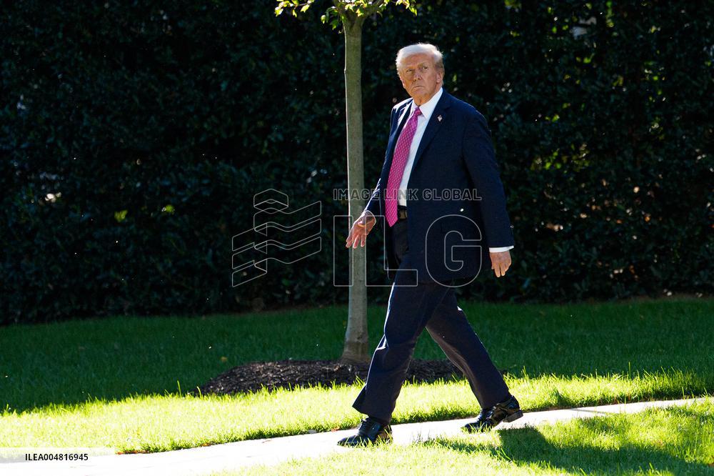 DC: President Trump Departs White House for Florida