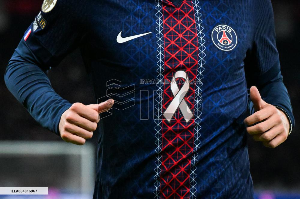 October rose at PSG - FA