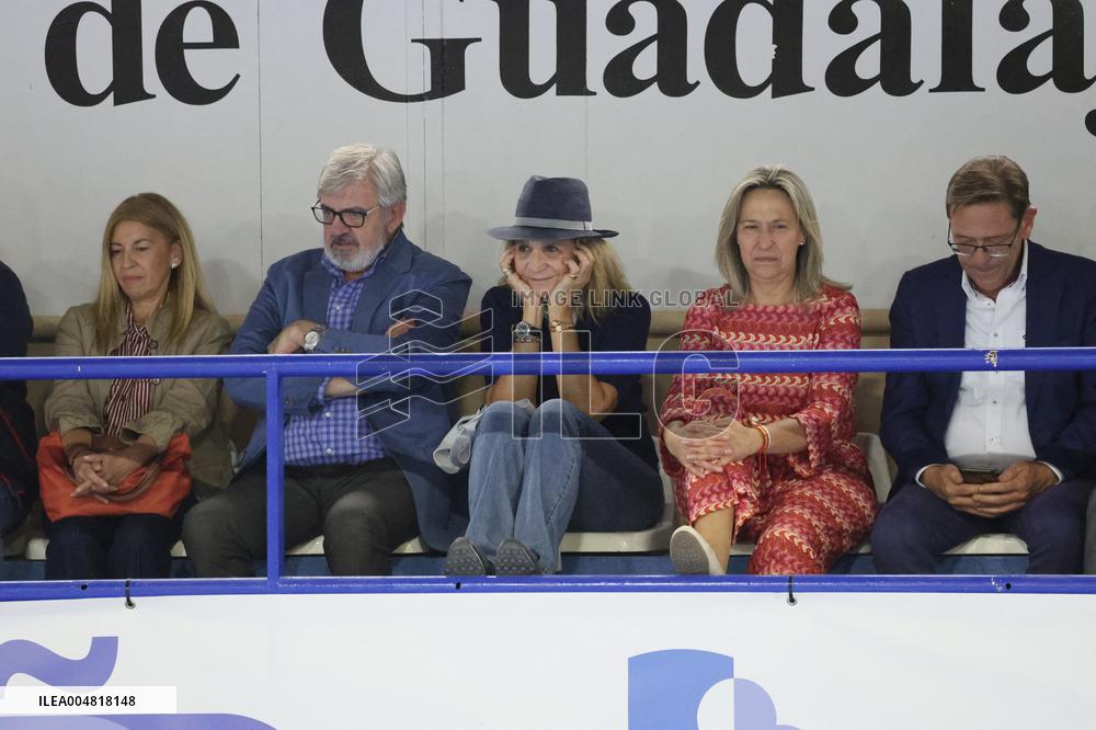 Elena de Borbon And Miguel Urdangarin Attend Asobal League - Guadalajara