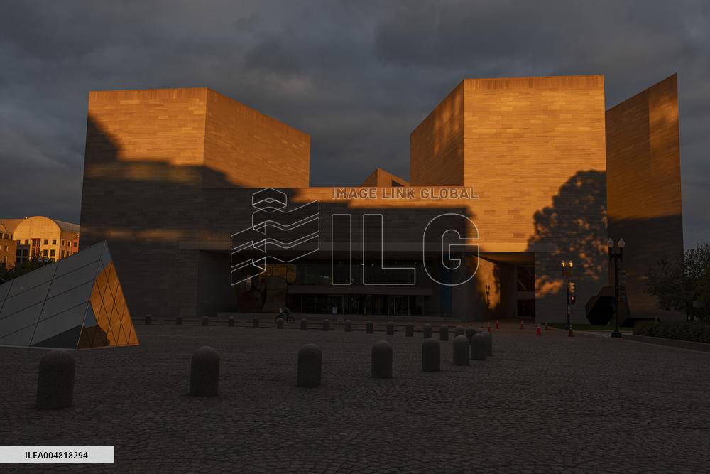 Illustration - US Government Shutdown - Day 18 - DC