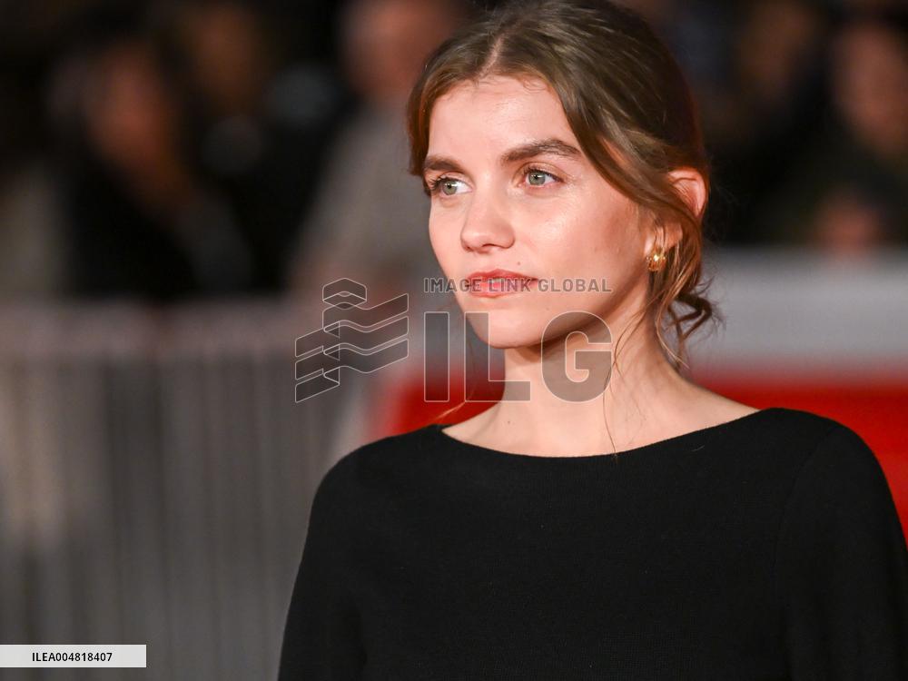 RFF - Cinque Secondi Red Carpet - Rome
