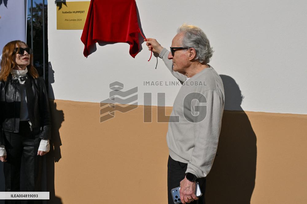 17th Lumiere Film Festival Michael Mann Unveils His Plaque On Film Makers Wall