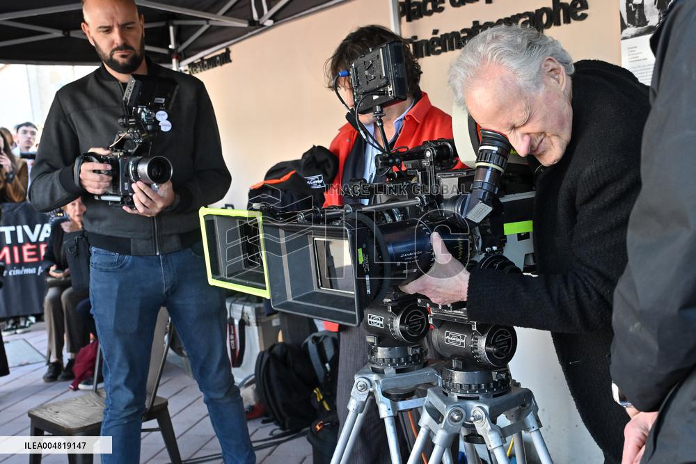 17th Lumiere Film Festival Sortie D Usines Lumiere Reenactment