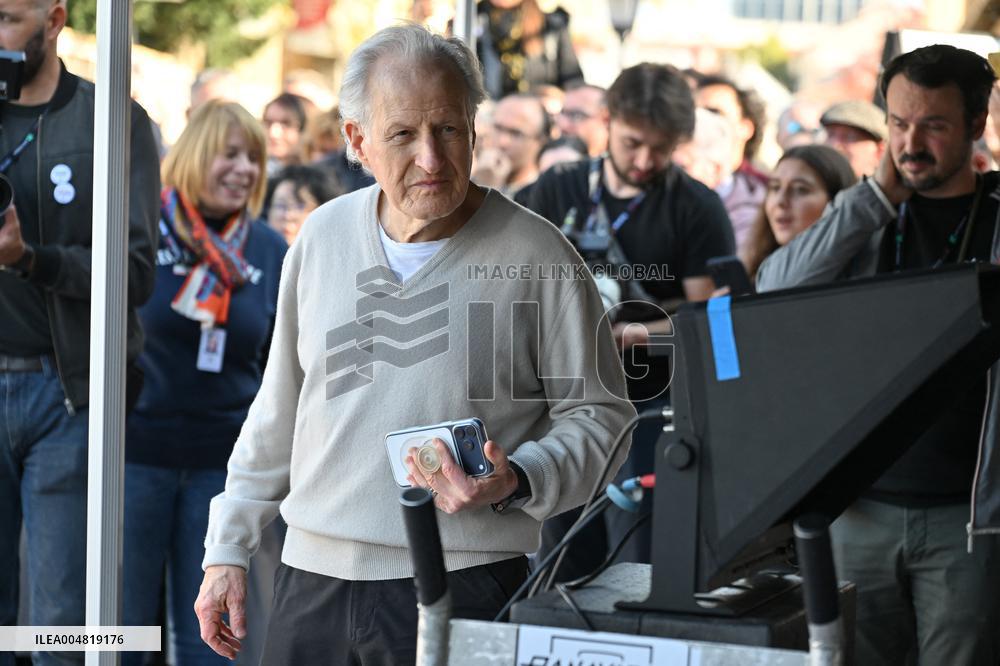 17th Lumiere Film Festival Sortie D Usines Lumiere Reenactment