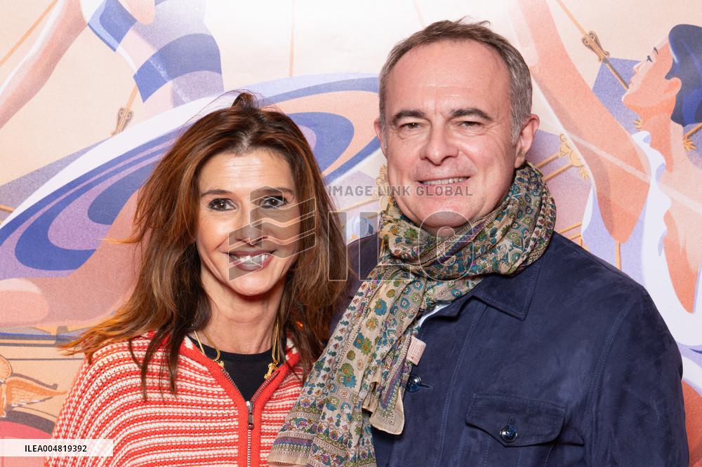 Tempo New Cirque D Hiver Bouglione - Paris