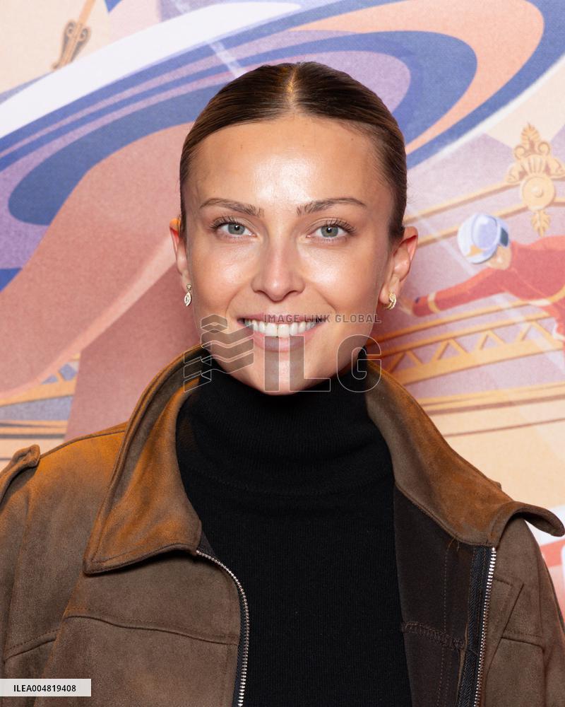 Tempo New Cirque D Hiver Bouglione - Paris