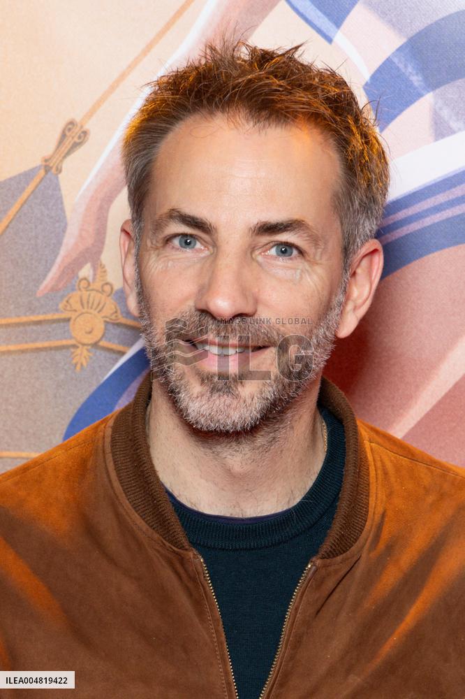 Tempo New Cirque D Hiver Bouglione - Paris