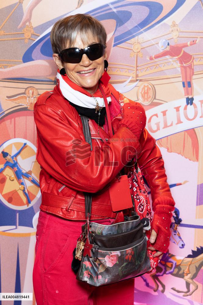 Tempo New Cirque D Hiver Bouglione - Paris