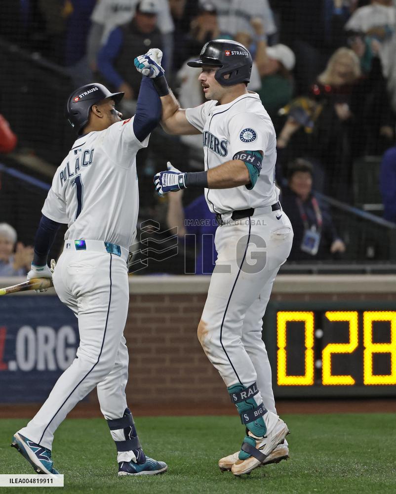 Baseball: AL Championship Series between Blue Jays and Mariners