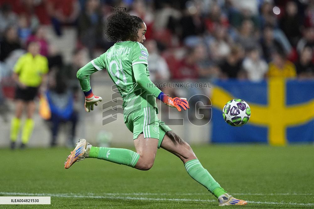 UEFA Women's Champions League - Atletico De Madrid v Manchester United