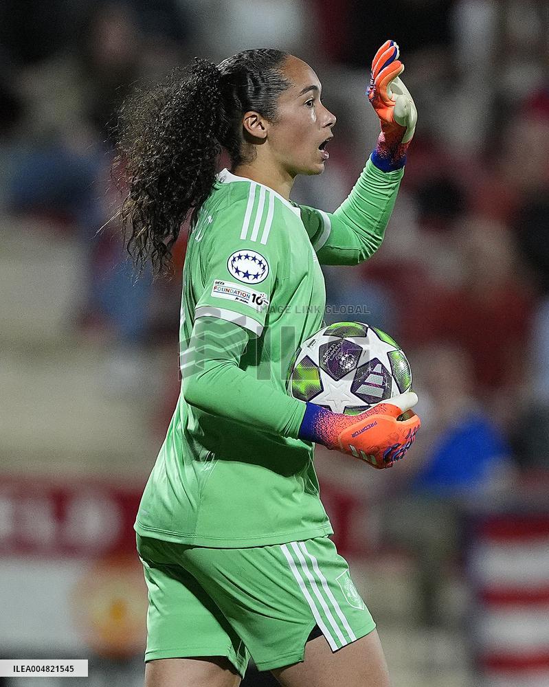 UEFA Women's Champions League - Atletico De Madrid v Manchester United