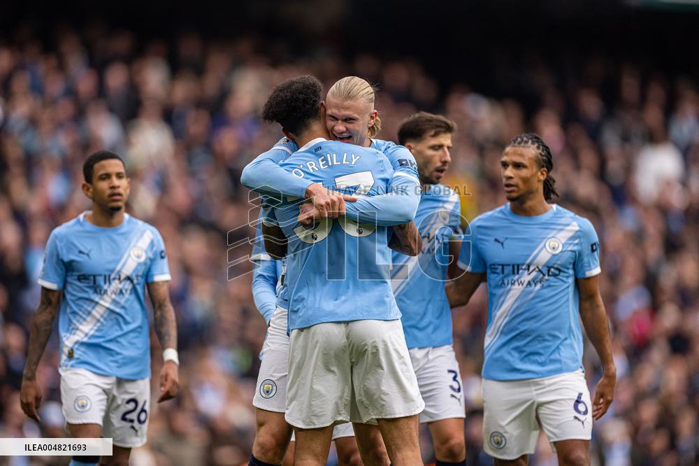 Premier League - Manchester City v Everton
