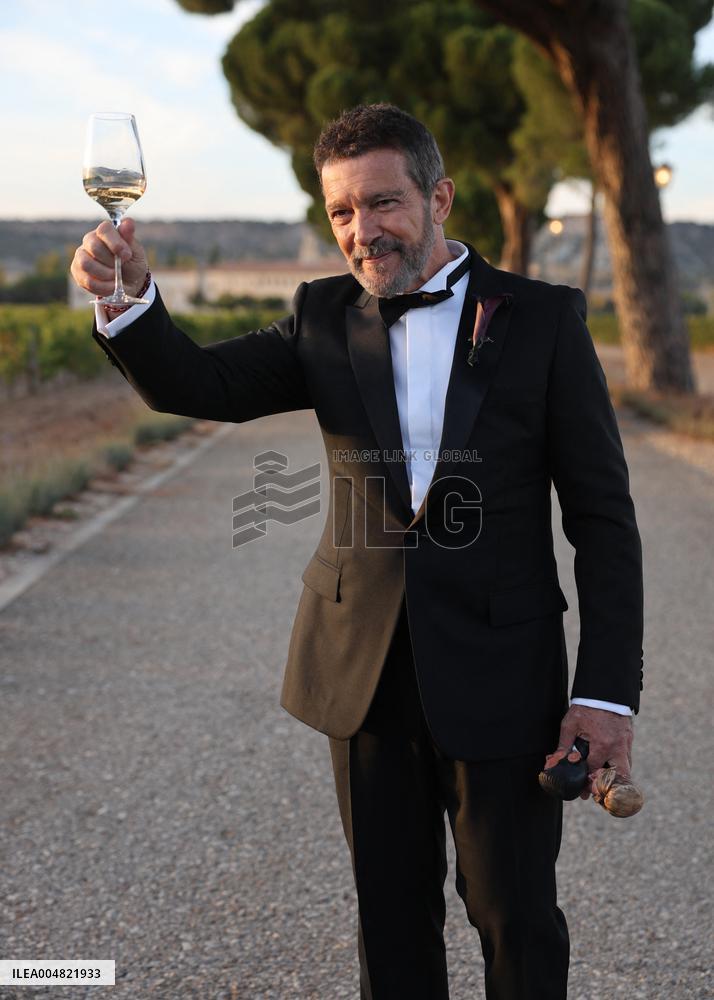 Antonio Banderas Toasts With The Press After The Wedding Of His Daughter - Spain