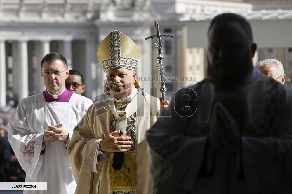 Pope Leo XIV Leads Mass For The Canonization Of 7 New Saints - Vatican