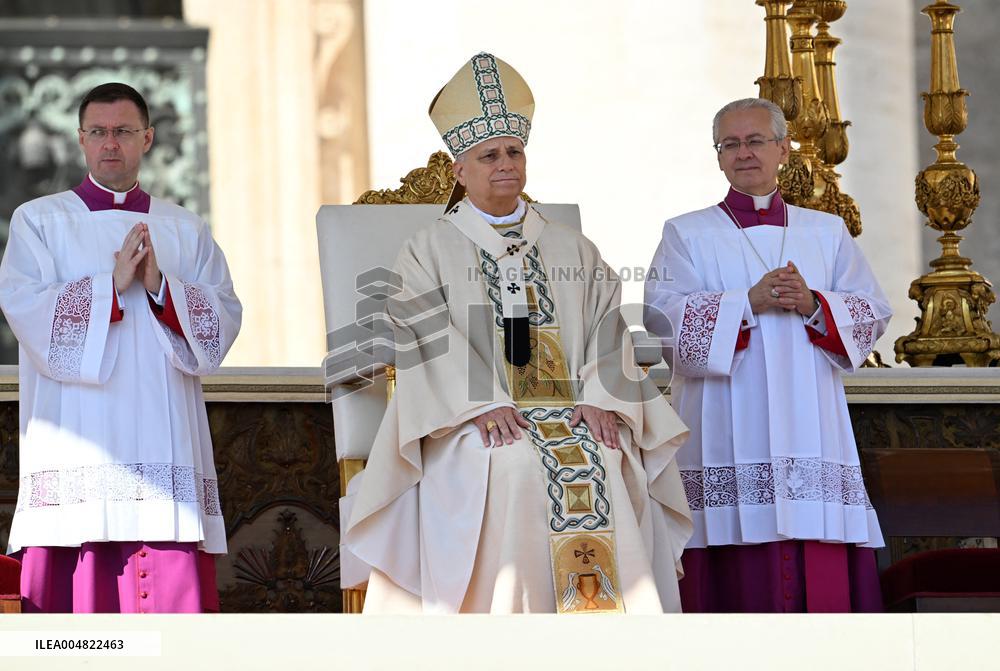 Pope Leo XIV Leads Mass For The Canonization Of 7 New Saints - Vatican