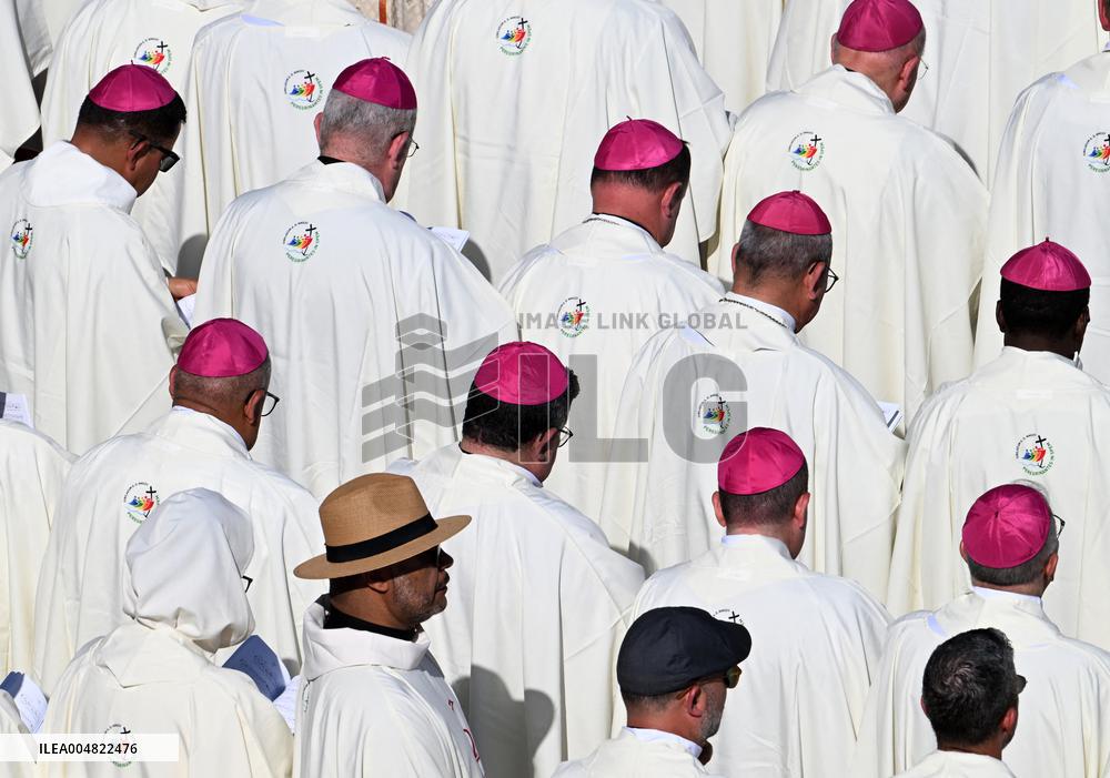 Pope Leo XIV Leads Mass For The Canonization Of 7 New Saints - Vatican