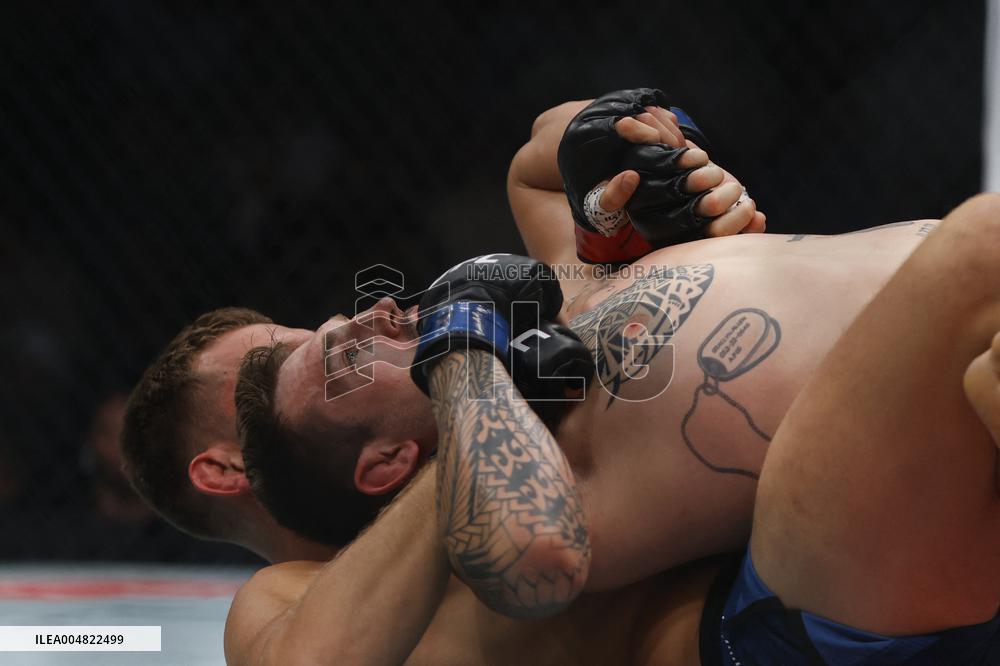 UFC Fight Night 262 - Allen v De Ridder